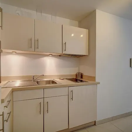 2 Pieces Moderne Avec Terrasse Et Parking A 3Mn Des Plages !L- A1B230 Cannes Exterior photo