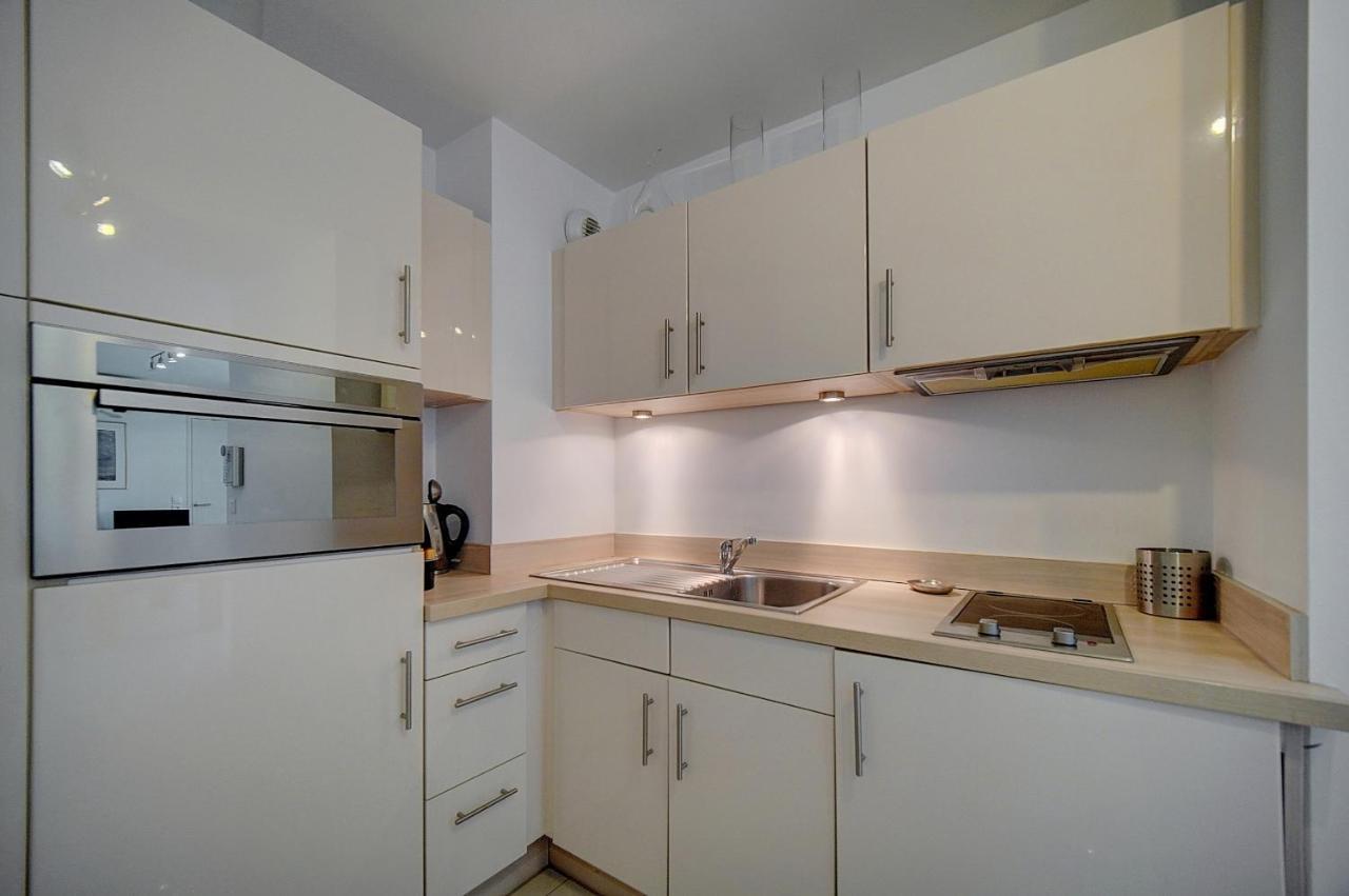 Appartement 2 Pieces Moderne Avec Terrasse Et Parking A 3mn Des Plages !l- A1b230 Cannes
